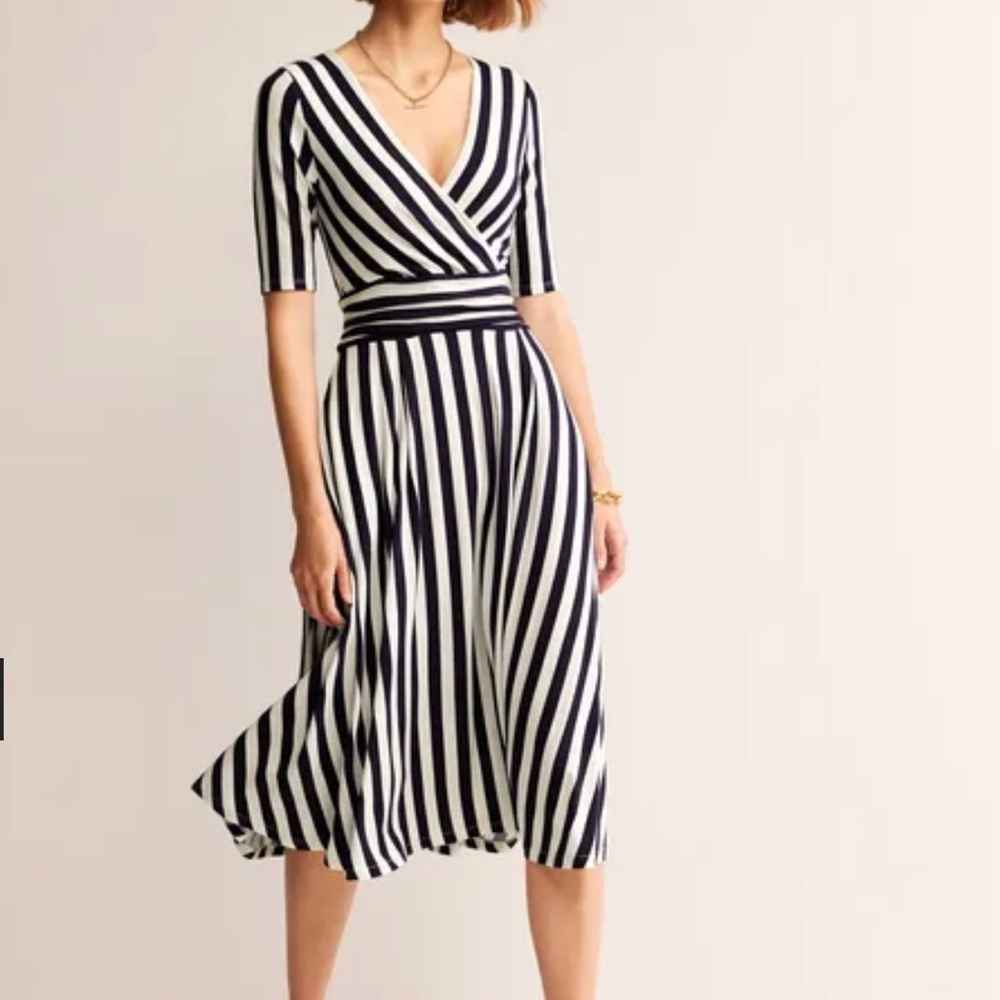 NWT Boden Kassidy dress in French Navy and Ivory stripe. Size 10 Petite